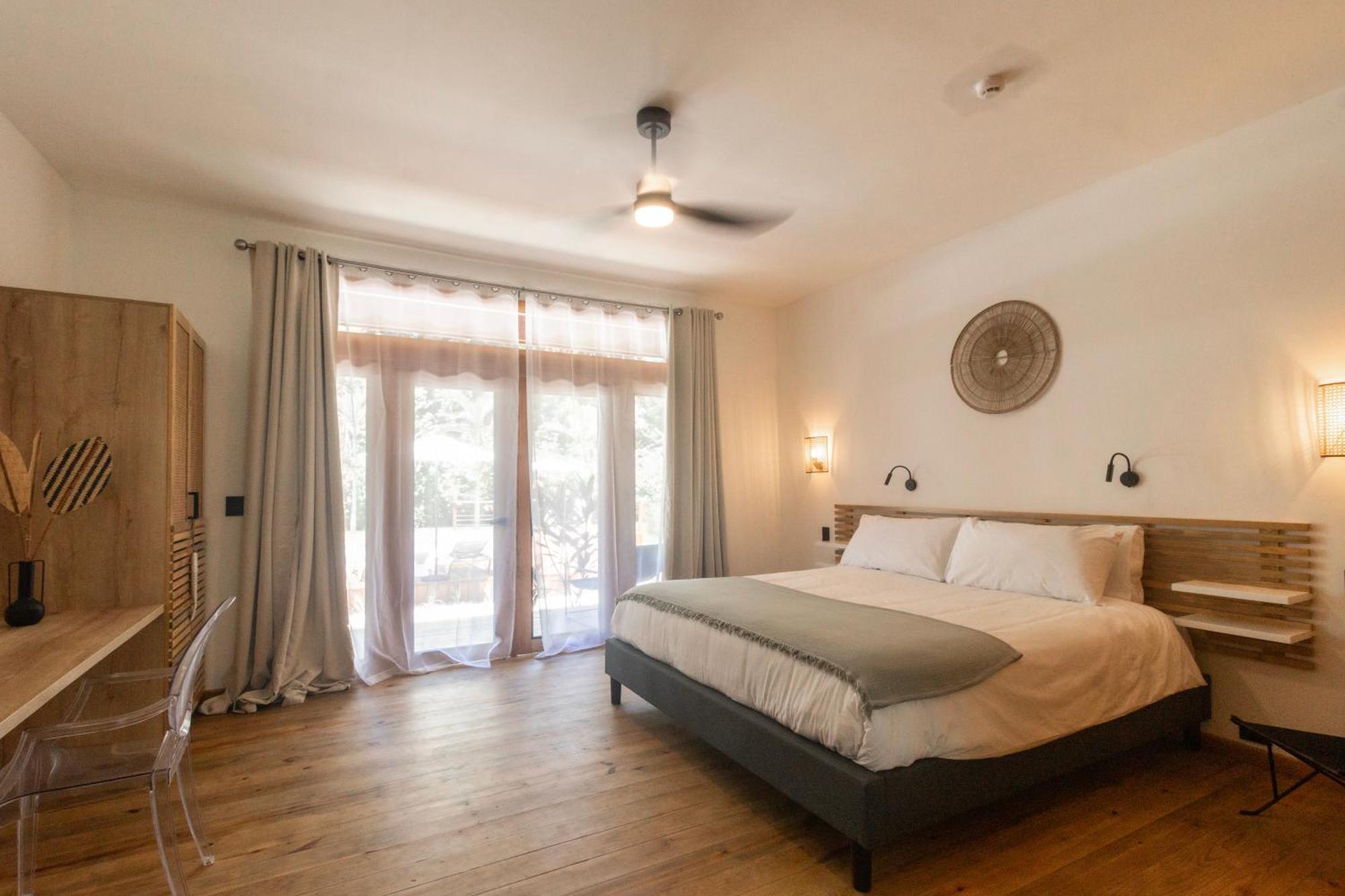 S Boutique Hotel Бокас дел Торо Екстериор снимка
