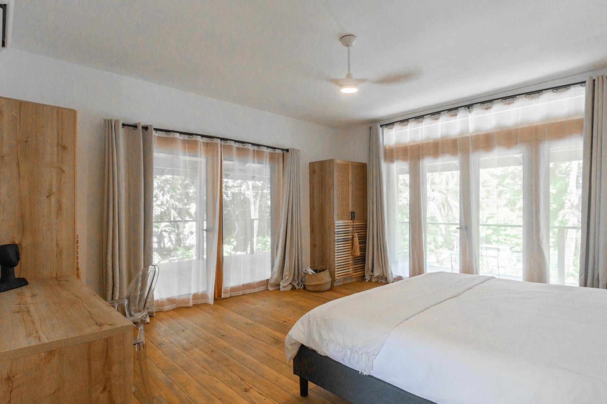 S Boutique Hotel Бокас дел Торо Екстериор снимка